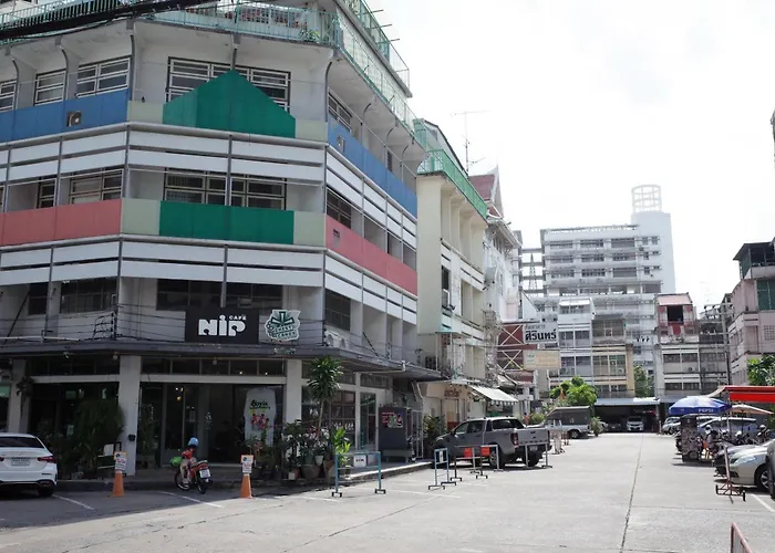 The Urbanists Bkk For Groups & Long Near Medpark Hospital , Queen Sirikit Convention Hall , Benjakitti Park * 방콕